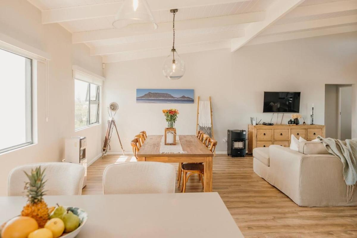 Ocean View 4-Bed Getaway On Pearly Beach Exterior photo